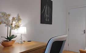 London Anayah Apartments